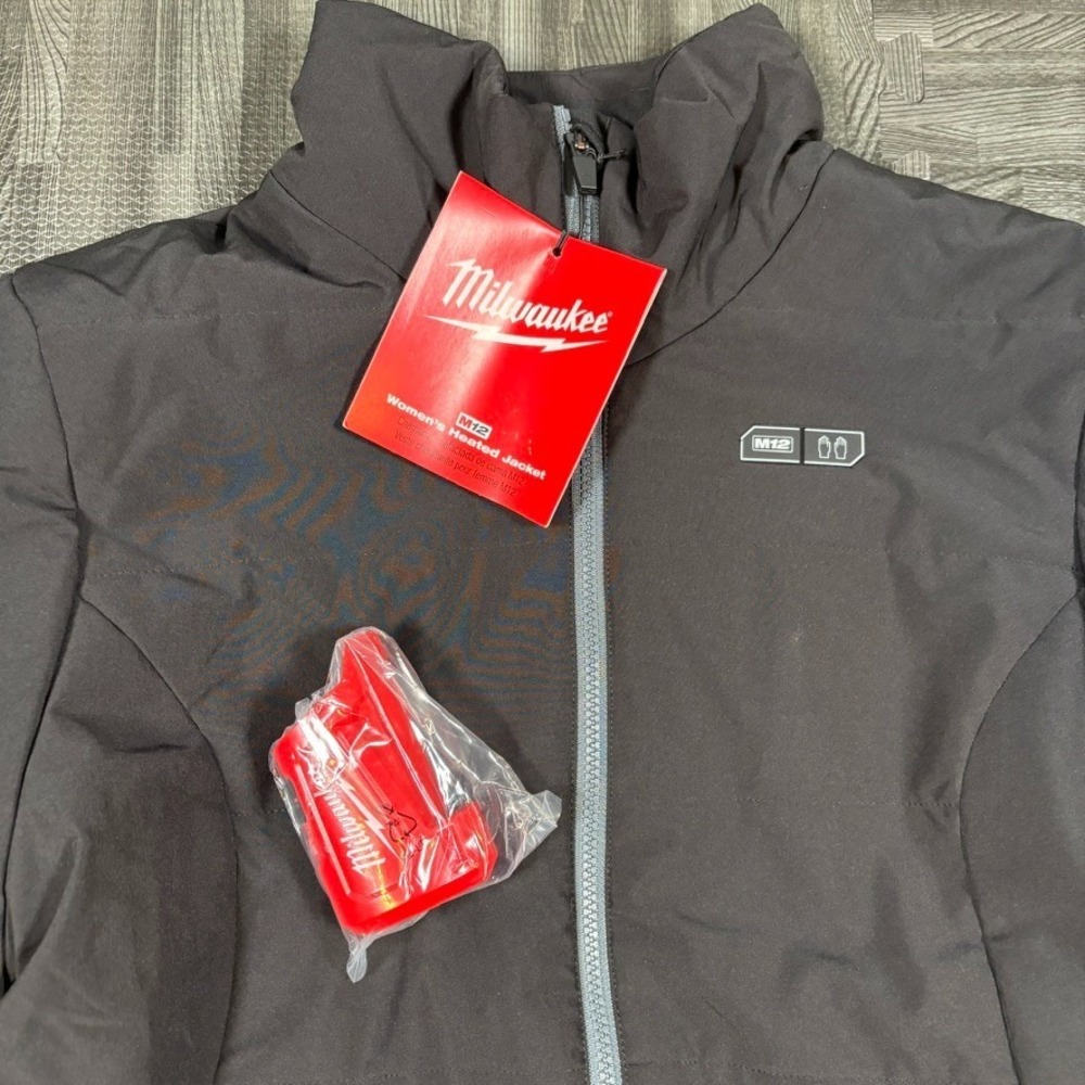 Milwaukee M12 Heated Gear Jacket Womens 2XL Black Softshell 232B-20XL NEW - Picture 11 of 16